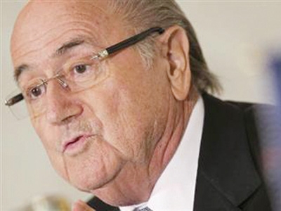 Chủ tịch FIFA đau đầu với World Cup 2022 tại Qatar.